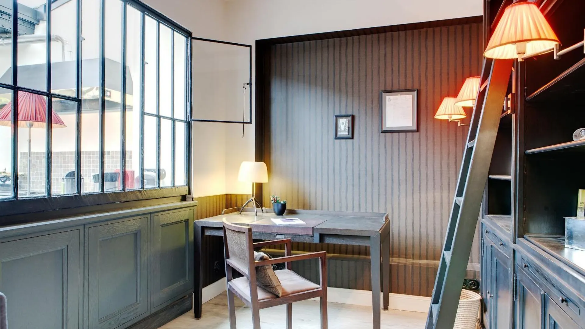 Paris Green House Residence